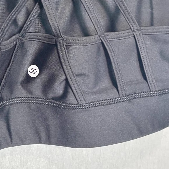 DKNY Sport Solid Strappy Back Sports Bra - Picture 5 of 12